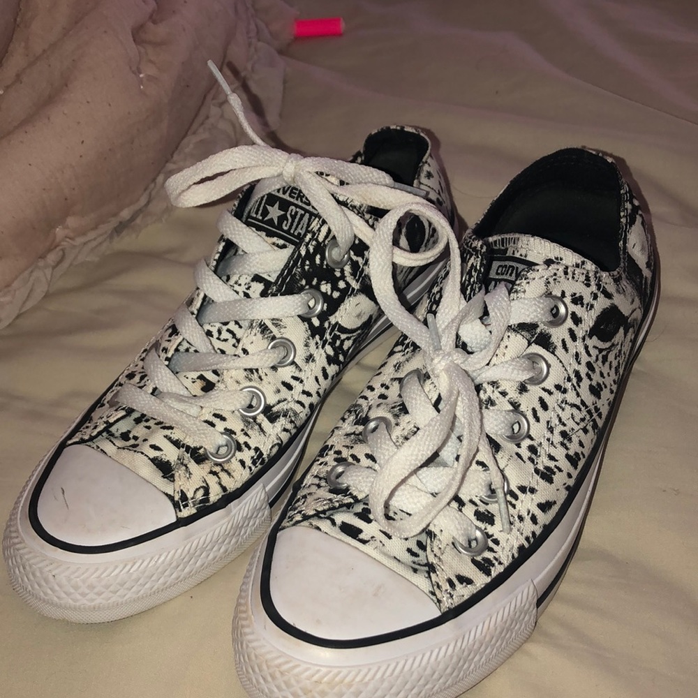 converse shoes
